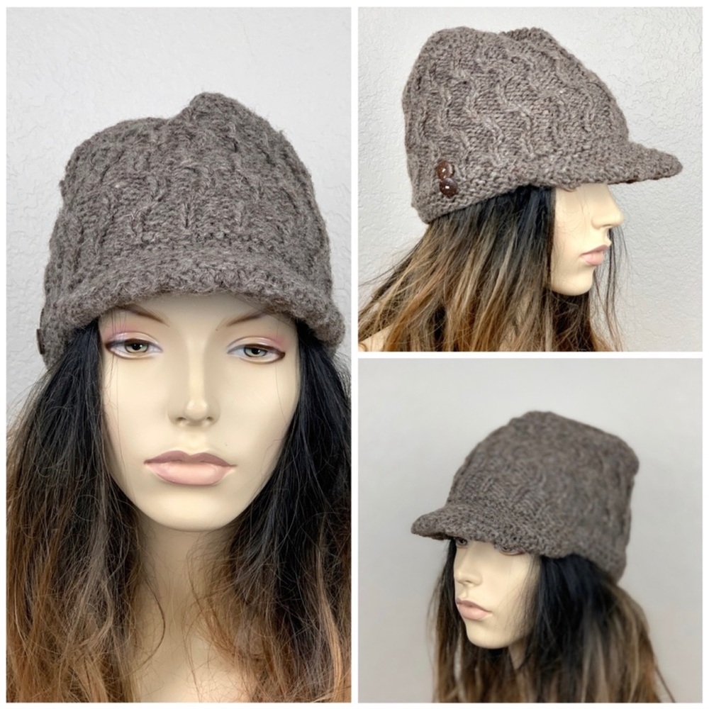 Women’s Winter Brim Hat Newsboy Cap Light Brown Color